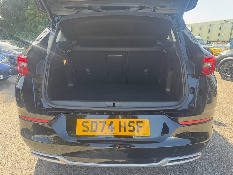 2024 74 Vauxhall Grandland 1.6 Plug-in Hybrid Ultimate 5dr Auto Hybrid Petrol Automatic In Black