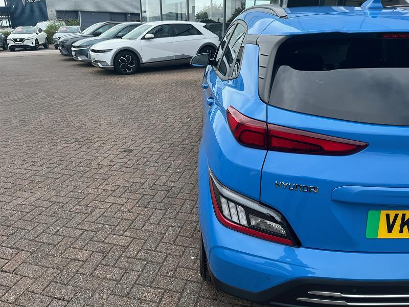 2022 22 Hyundai Kona 150kw Premium 64kwh 5dr Auto Electric Automatic In Surfy Blue